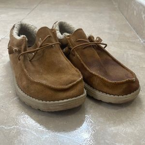 Moccasin style Hey Dude winter slip ons. Women’s size 7
